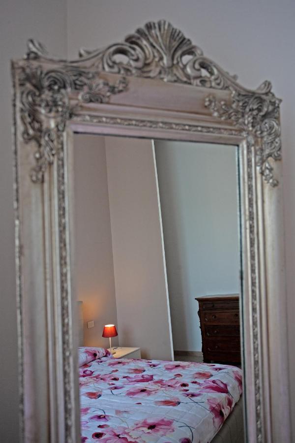 Casa Dafne Apartment Livorno Bagian luar foto